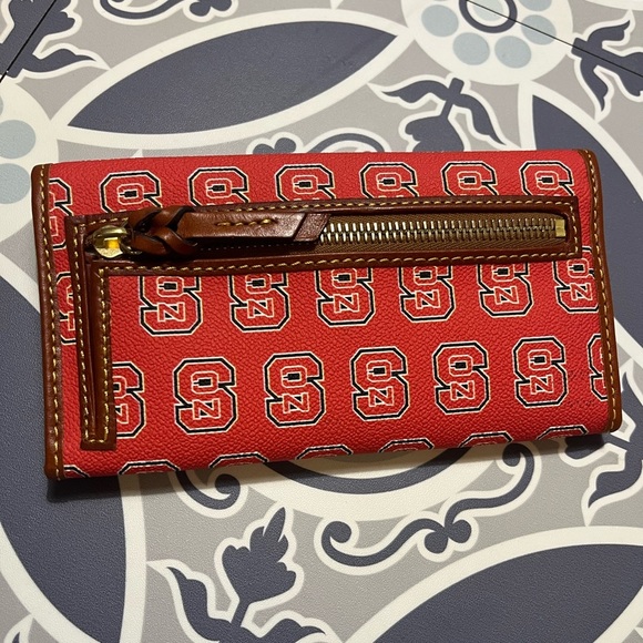 Dooney & Bourke Women’s NC State Monogram Leather Wallet - Picture 7 of 16